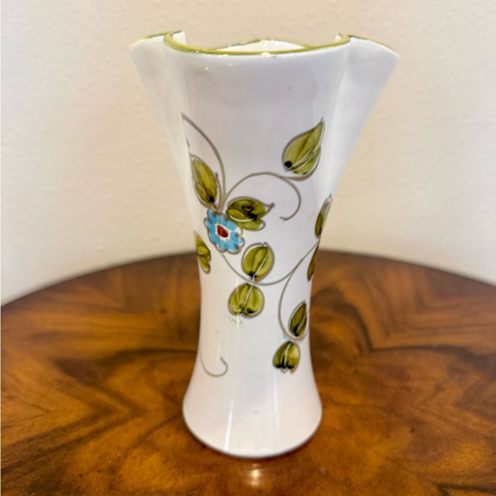 Italian Glazed Terracotta Hand Painted Signed Floral Vase 8 1/4 Inches - Picture 7 of 12
